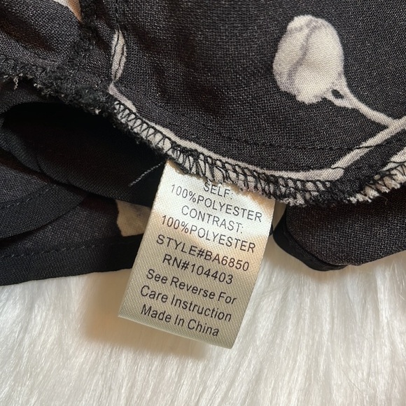 BLU Pepper Cold Shoulder Floral Mini Dress - Picture 14 of 14